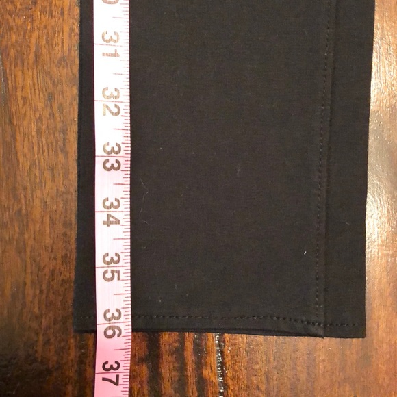 Calvin Klein’s stretchy skinny pants - Picture 2 of 7